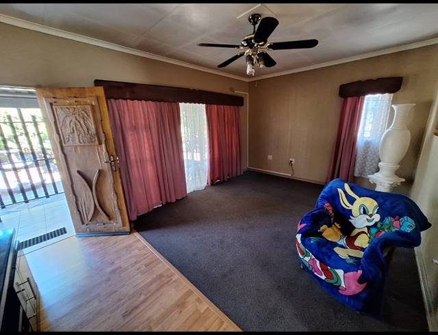 3 BEDROOM HOUSE FOR SALE IN VANDERBIJLPARK CW 3